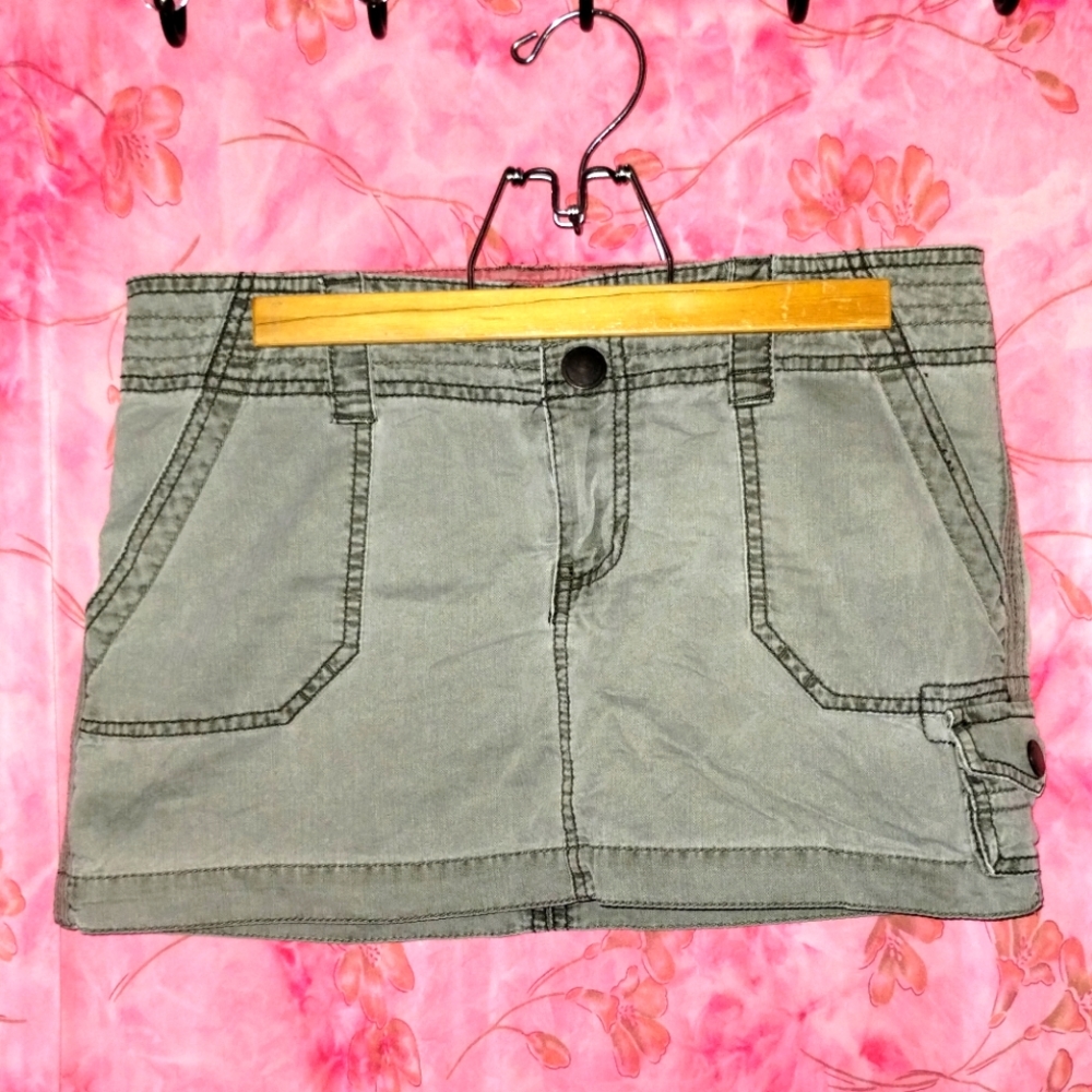 Y2K Cargo Skirt Size Small or 3